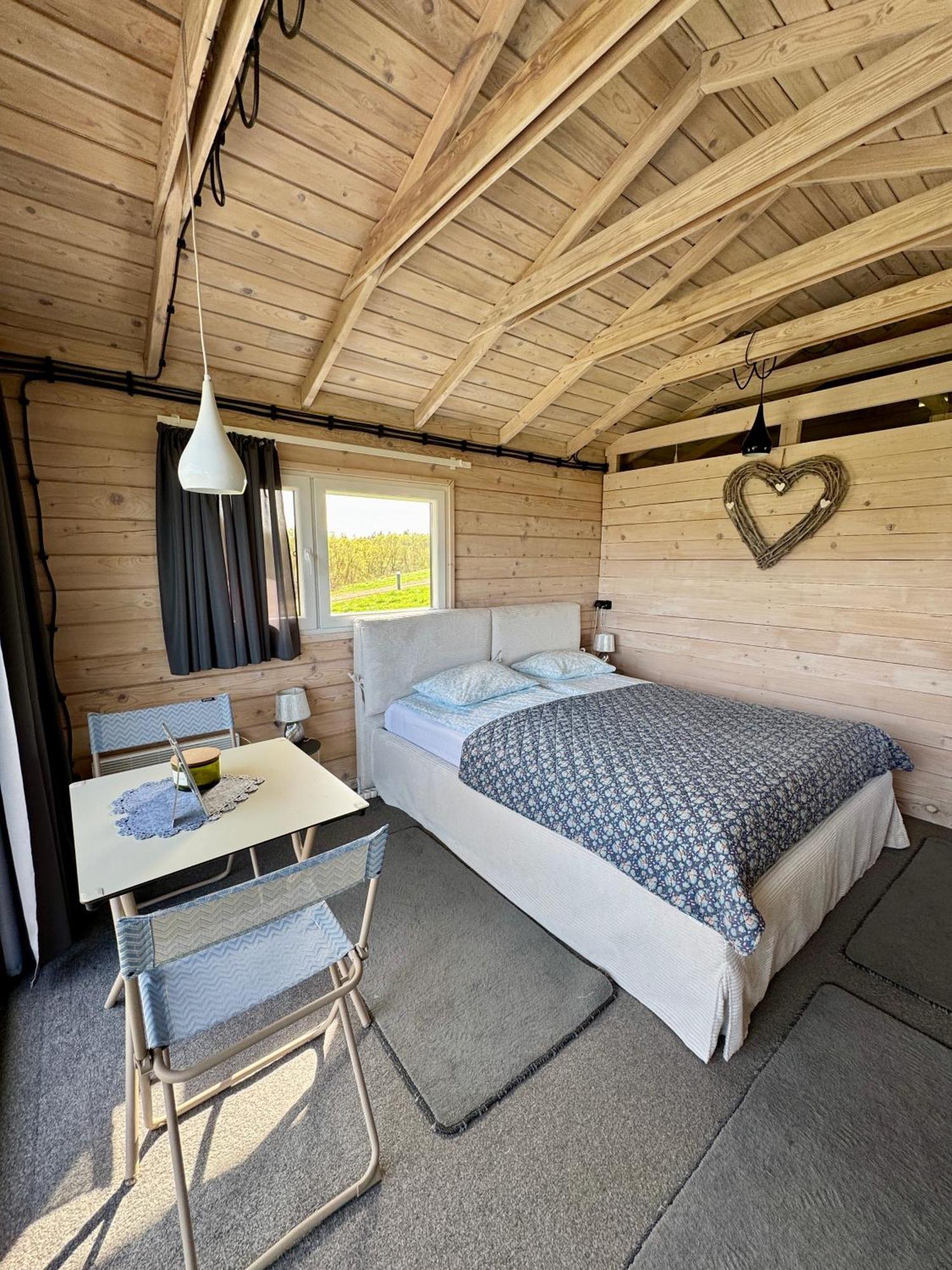 Szarejkowy Glamp Szarejki